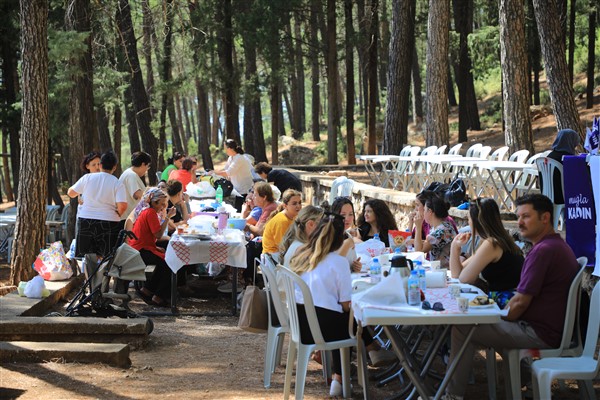 Büyükşehir Yaşam Merkezleri, kursiyerlerini piknikte buluşturdu