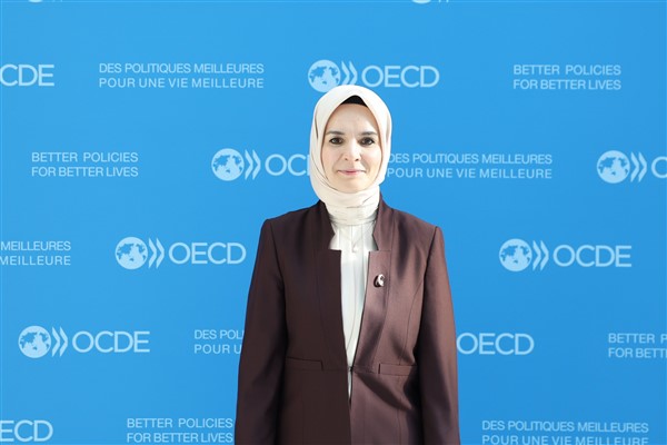 Bakan Göktaş STEM4HER programında gençlerle buluştu