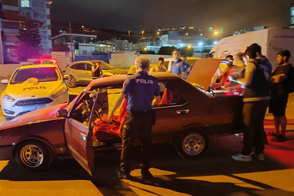 İskenderun’da polis ekiplerinden geniş çaplı denetim