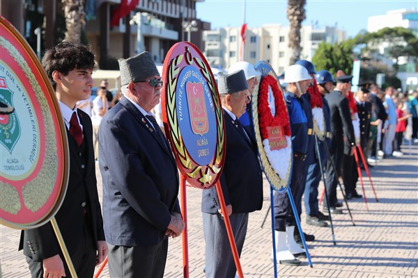 Aliağa Belediyesi gaziler onuruna tören düzenledi