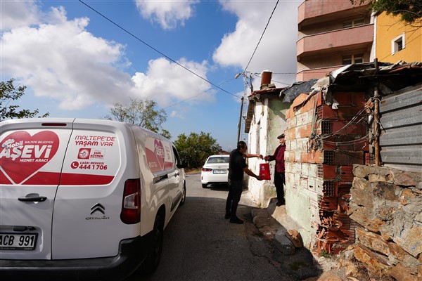 Maltepe Belediyesi, 74 bin kişilik sıcak yemek dağıttı