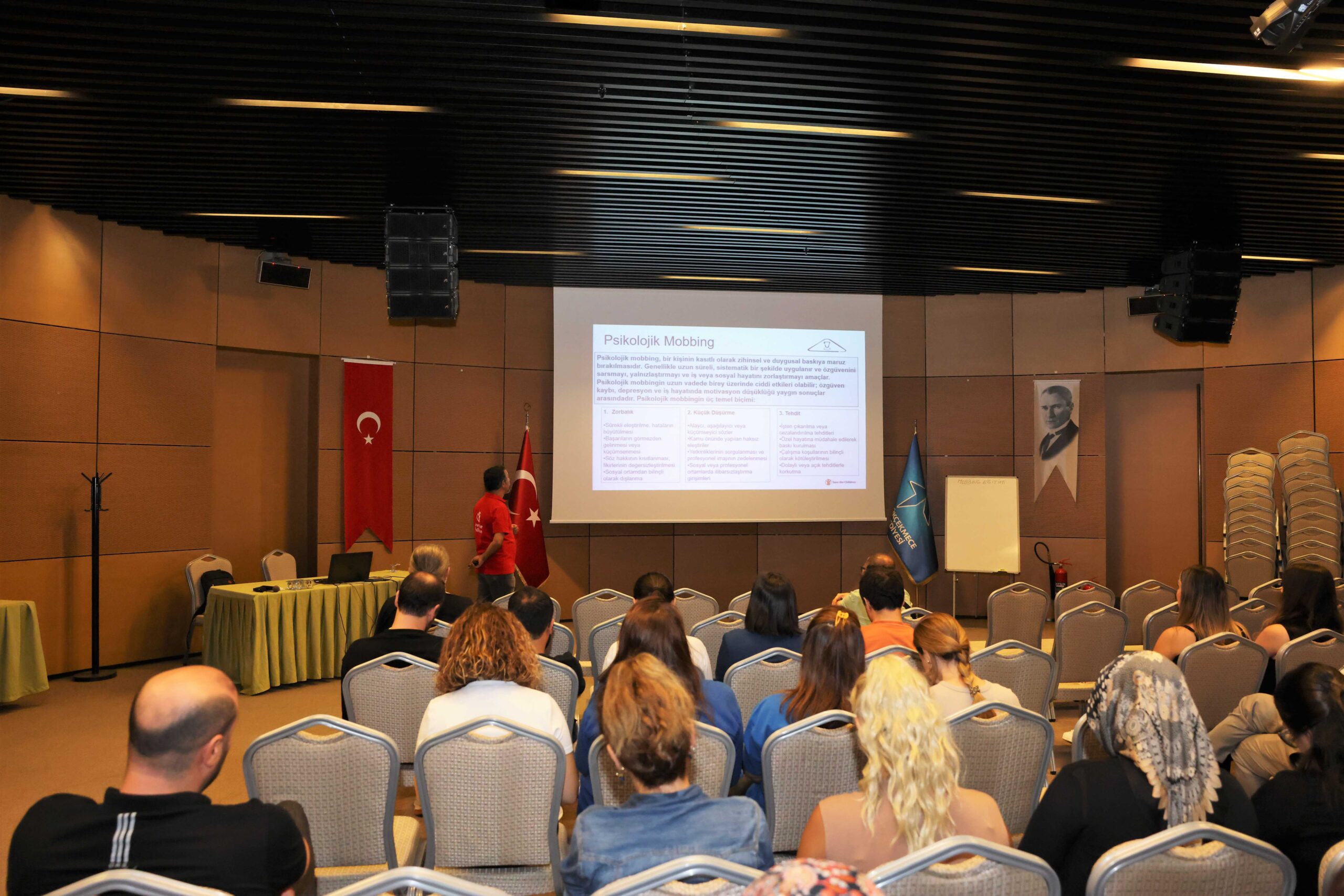 Küçükçekmece Belediyesi personele yönelik ‘Mobbing Eğitimi’ düzenledi