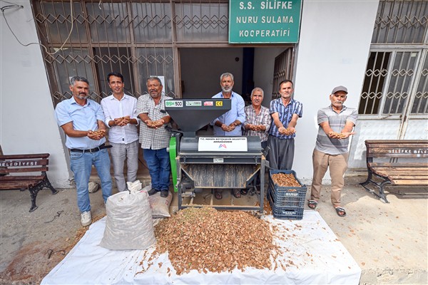 Mersin Büyükşehir Belediyesi’nden üreticilere destek