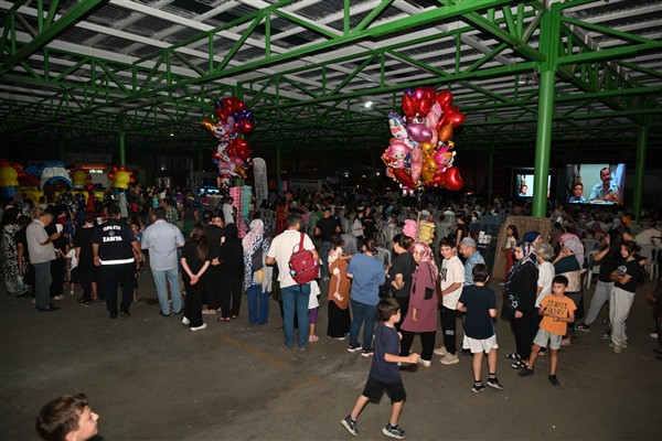 Isparta Yaz Sinema etkinliği Halıkent Mahallesi’nde yapıldı