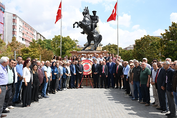 Başkan Ekicioğlu CHP’nin 102. kuruluş yılı programına katıldı