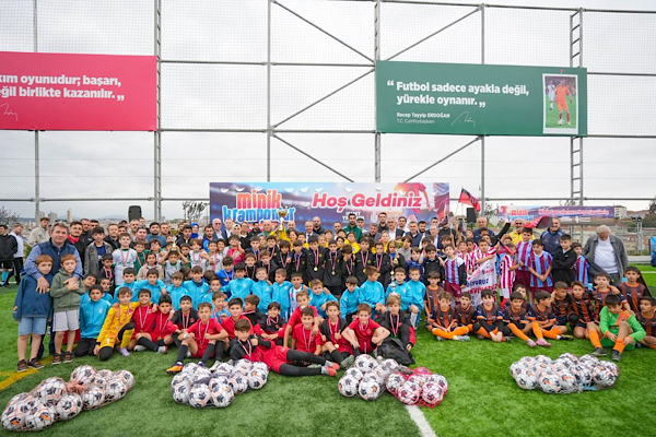 Ümraniye Minik Kramponlar Futbol Turnuvası gerçekleştirildi