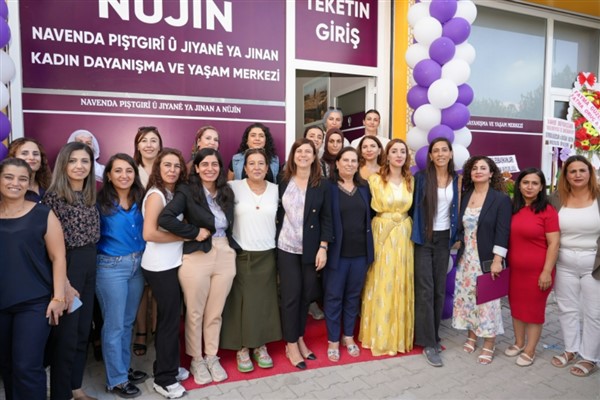 Eşbaşkan Bucak, Bismil’de Nujin Kadın Dayanışma Merkezinin açılışına katıldı