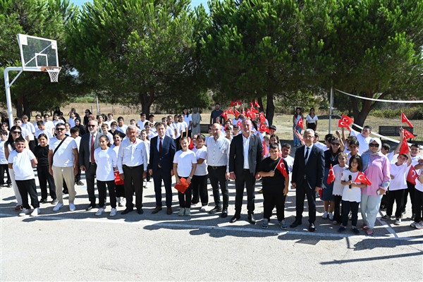 Başkan Karabatı’dan Bayramdere İlkokuluna ziyaret