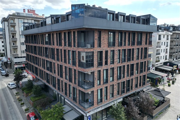 Maltepe’de bina cephelerine estetik dokunuş