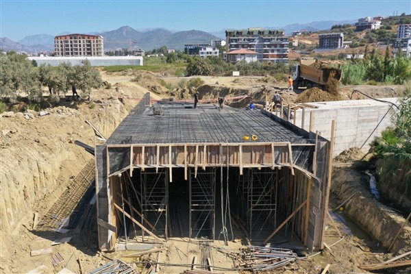 Pazarcı Mahallesi’nin yeni köprüleri tamamlanıyor
