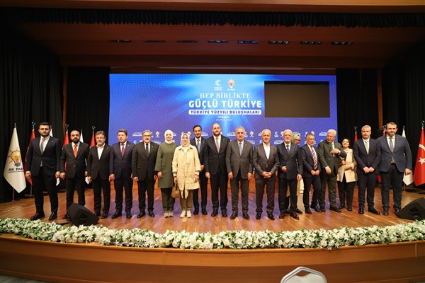 AK Parti’den İstanbul’un 39 ilçesinde 1700 program