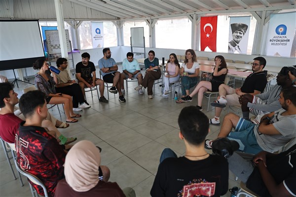 Büyükşehir, Doğu-Batı Kampı ile gençleri buluşturdu