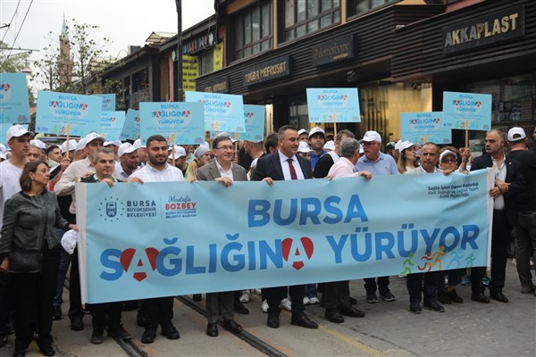 Büyükşehir, “Bursa Sağlığına Yürüyor” etkinliği düzenledi