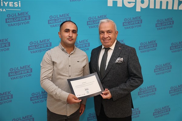 Başkan Özdemir’den güvenlik görevlisine tebrik