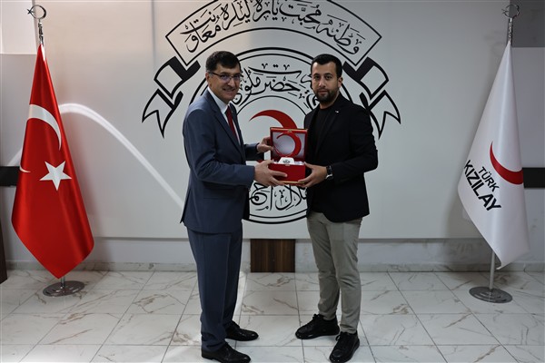 Başkan Kahveci’den Kızılay Kütahya Şube Başkanlığı’na ziyaret