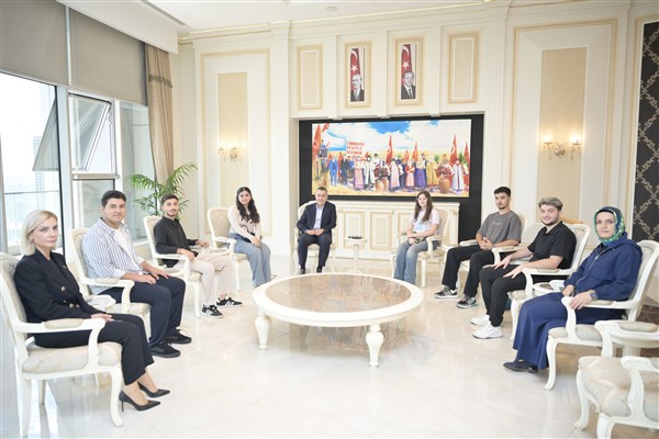 Aksoy: Gençlere her zaman destek olmayı sürdüreceğiz