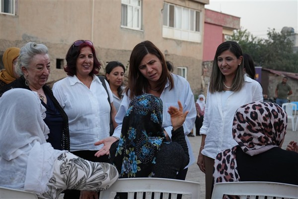 Diyarbakır’ın kırsal bölgelerinde kadın buluşması