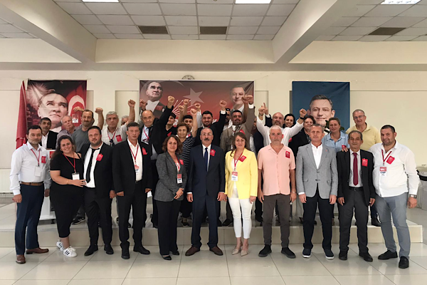 Eşiyok CHP İznik Genel Kurulu’nda başkan seçildi