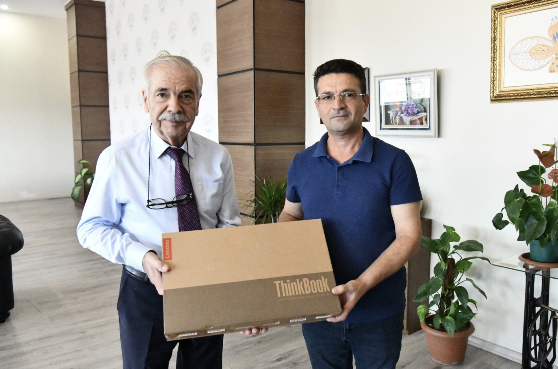 Keşan’da Tıp Fakültesi öğrencisine bilgisayar desteği sağlandı