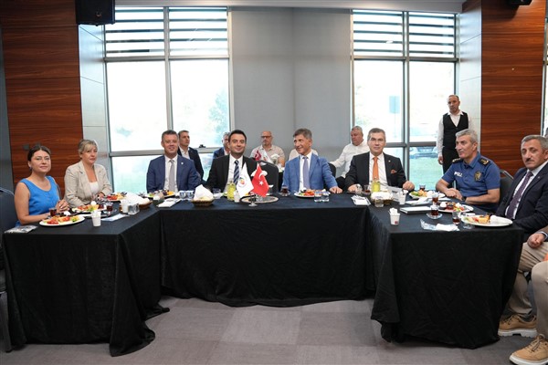 Başkan Sarıkurt, Çorlu TSO Meslek Komiteleri Toplantısı’na katıldı