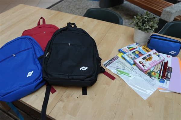 Kartal Belediyesi’nden ihtiyaç sahibi öğrencilere kırtasiye desteği