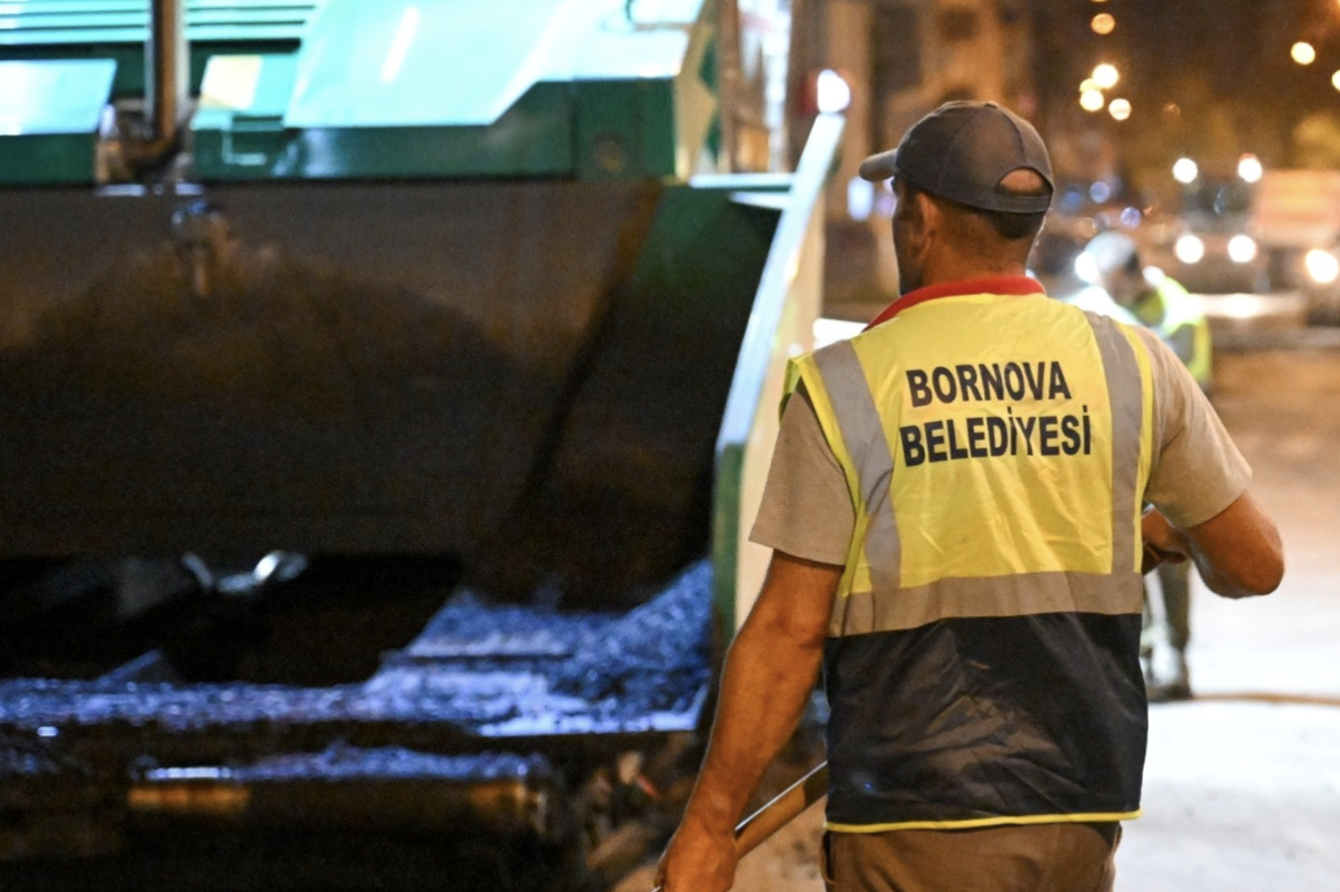 Bornova’da gece mesaisi