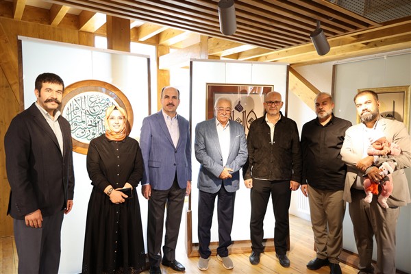 Başkan Altay Meydan Evleri’nde sergileri ve esnafları ziyaret etti