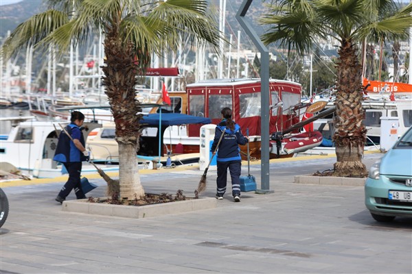 Muğla Büyükşehir Belediyesi’nden temizlik çalışması