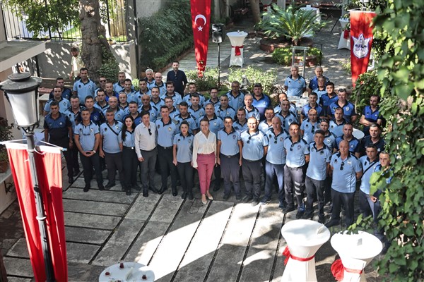 Konak’ta zabıta personeline kutlama