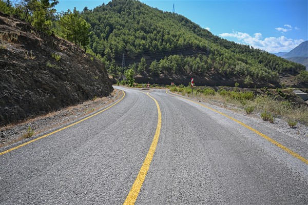 Anamur’un yolları Avrupa standardına yükseltildi