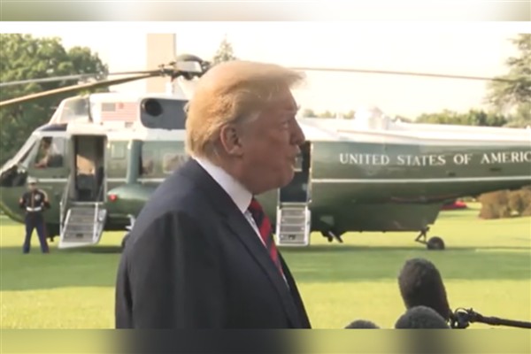 Trump, vasıflı işçi vizesi başvuru sahiplerine 100 bin dolar ek ücret getirdi