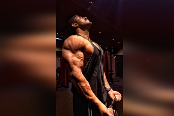 Minderden sonra podyumda mücadele edecek