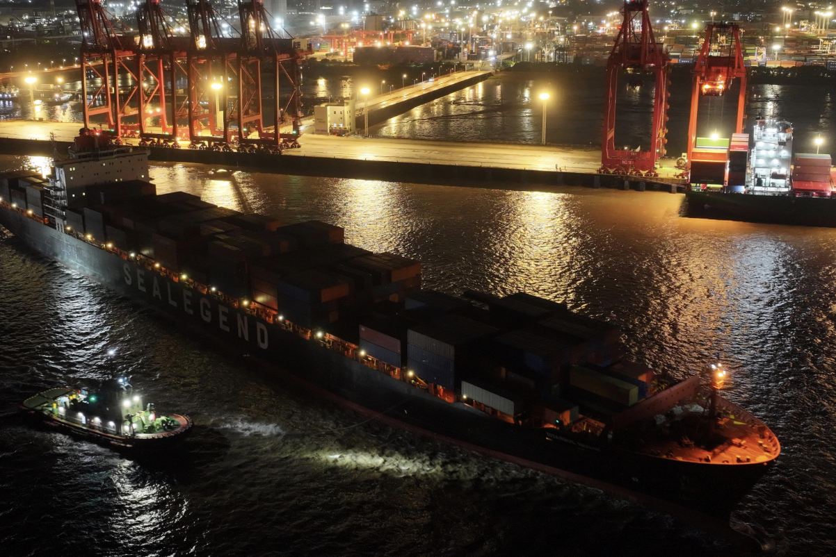 Çin-Avrupa Kuzey Kutbu Konteyner Ekspres Hattı hizmete girdi