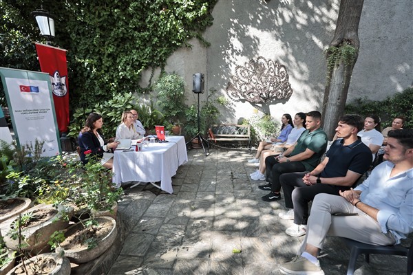 Başkan Mutlu, gençlerle bir araya geldi