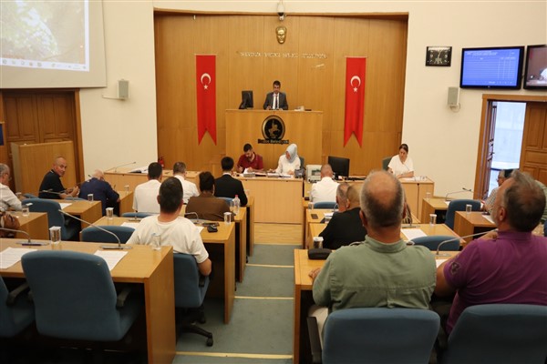 Düzce Belediye Meclisi, 22 gündem maddesini karara bağladı
