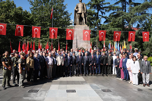Atatürk’ün Trabzon’a gelişinin 101. yılı kutlandı