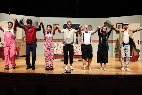 Kütahya’da “Darısı Başımıza” oyunu sahnelendi