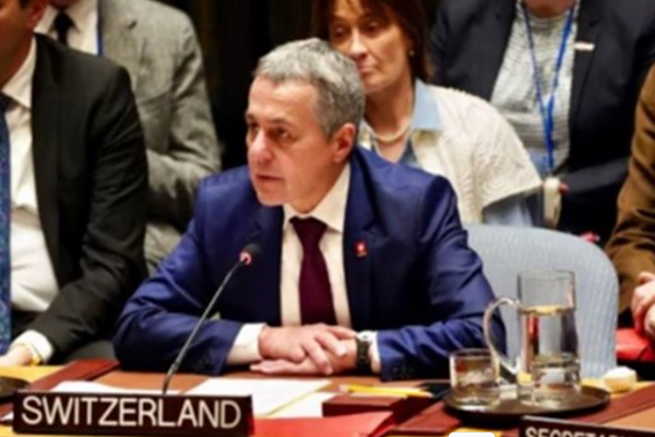 Cassis: Çok dillilik köprüler kurmamızı sağlıyor