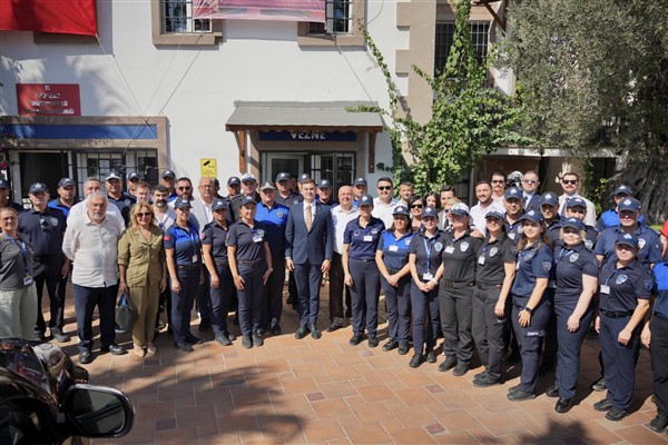 Bodrum Belediyesi’nden zabıta personellerinin ailelerine ziyaret