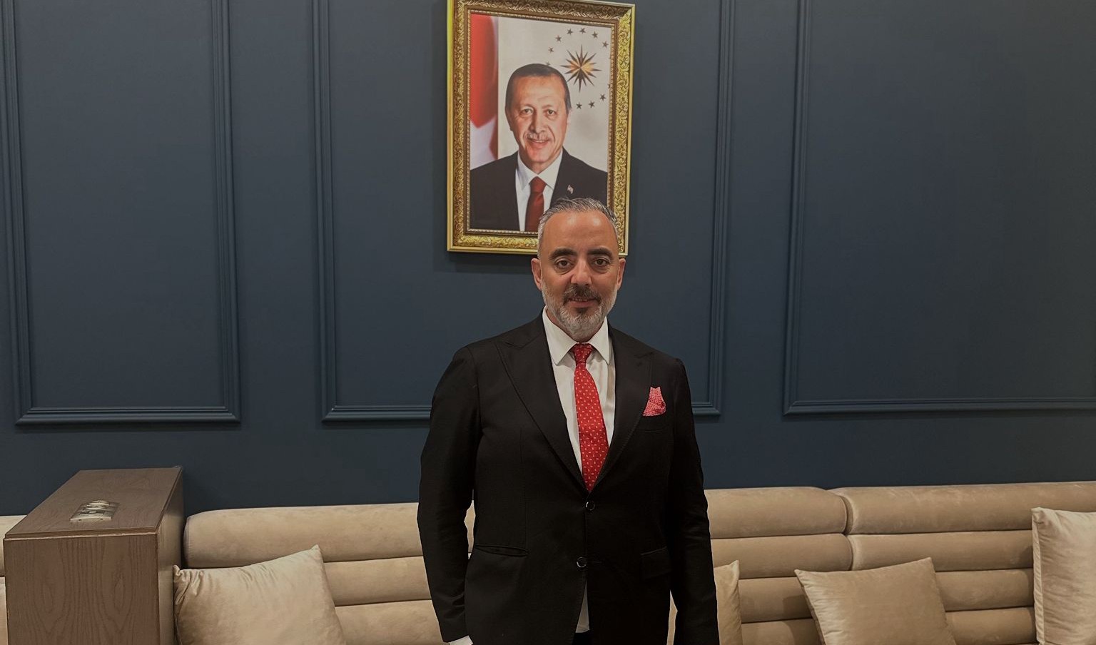 Yasin Kalafatoğlu’yla Günlük Ekonomi Raporu: Döviz ve Altın Yükseldi, Akaryakıt Rekor Kırdı