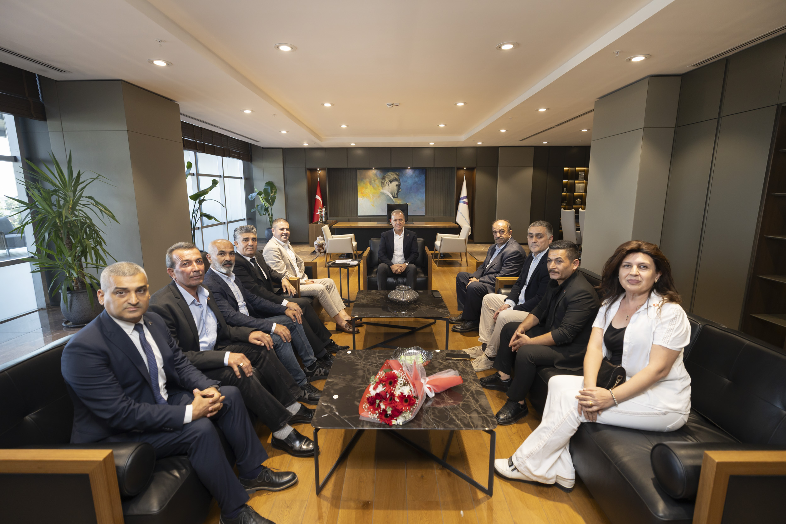 Başkan Seçer, muhtarlarla bir araya geldi