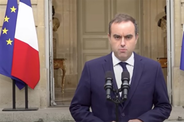 Macron, günler süren kargaşanın ardından Lecornu’yu Fransa başbakanlığına yeniden atadı