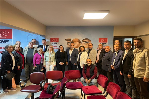 CHP Parti Meclisi Üyesi Taşer, CHP İnegöl İlçe Başkanlığını ziyaret etti