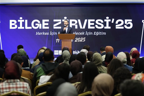 Konya’da “Uluslararası BİLİMUM Geleceğin Eğitimi Zirvesi” düzenlendi