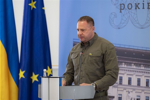 Yermak: Rusya’ya zorla götürülen bir grup Ukraynalı çocuk ülkelerine geri getirildi