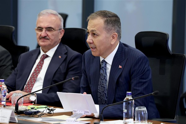 Bakan Yerlikaya: Güven varsa, yatırım, üretim ve refah vardır