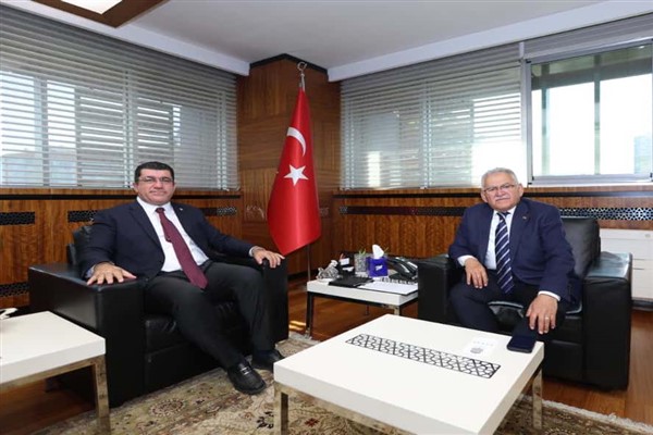 Başkan Büyükkılıç’tan Kayserispor’a destek