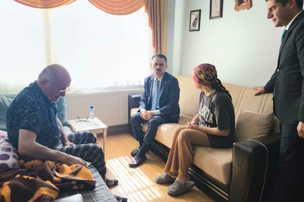 Vali Aktaş’tan Dünya Yaşlılar Günü ziyaretleri