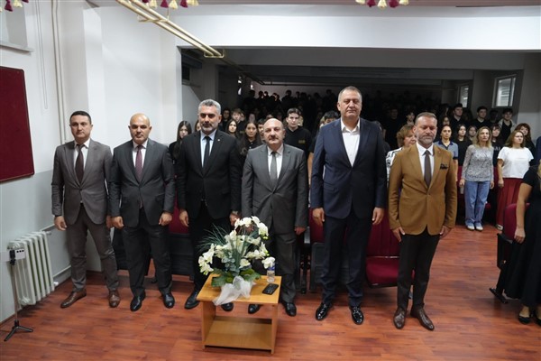 İstanbul’un kurtuluşu 102. yılında anıldı