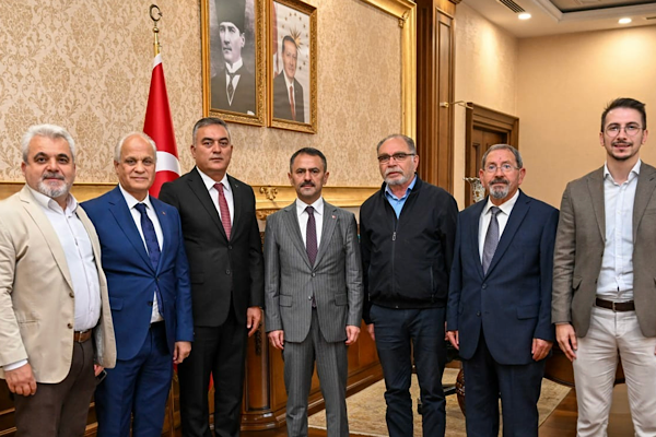 Kocaeli Orta Anadolu İl Dernekleri Platformu’ndan Vali Aktaş’a ziyaret